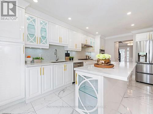 25 Bornholm Drive, Toronto (Rouge), ON - Indoor Photo Showing Kitchen With Upgraded Kitchen