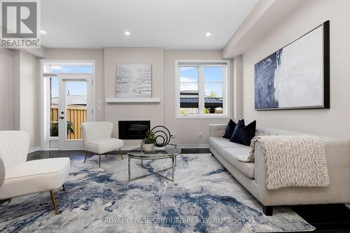 48 Humbershed Crescent, Caledon (Bolton West), ON - Indoor Photo Showing Living Room