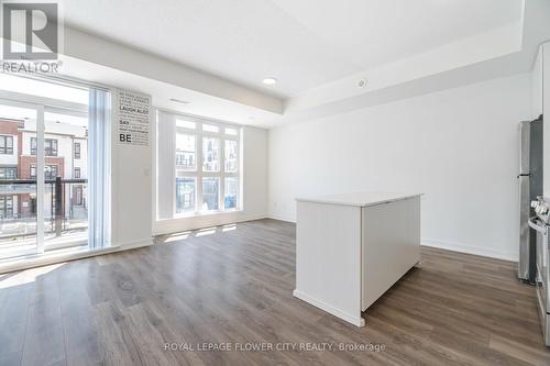 210 - 100 Canon Jackson Drive, Toronto (Brookhaven-Amesbury), ON - Indoor Photo Showing Other Room