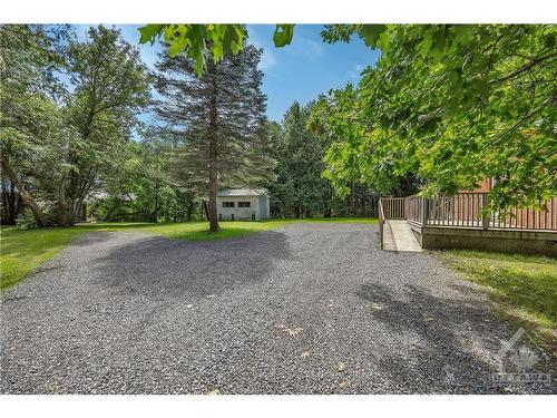 697 Oak Creek Road, Carp, ON 