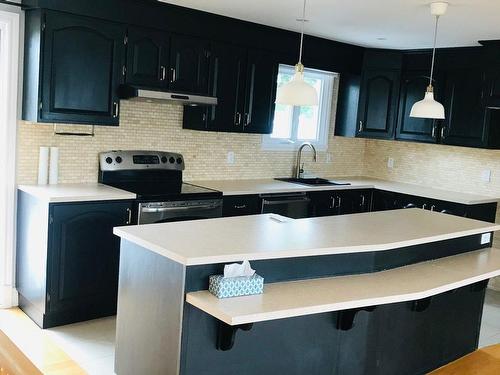 Kitchen - 5612 Rue Alain, Brossard, QC - Indoor Photo Showing Kitchen With Upgraded Kitchen