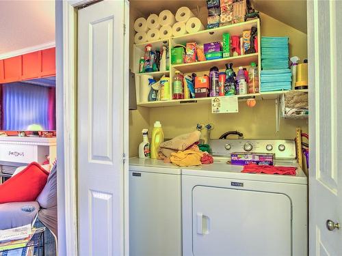 B-1062 St. George Cres, Nanaimo, BC - Indoor Photo Showing Laundry Room