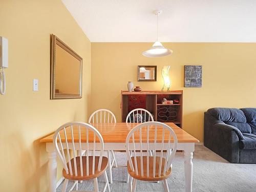 101-1105 Henry Rd, Courtenay, BC - Indoor Photo Showing Dining Room