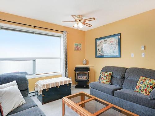 101-1105 Henry Rd, Courtenay, BC - Indoor Photo Showing Living Room With Fireplace