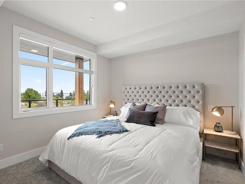 402-2520 Hackett Cres, Central Saanich, BC - Indoor Photo Showing Bedroom