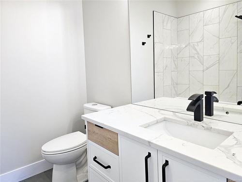 1550 Marble Pl, Langford, BC - Indoor Photo Showing Bathroom