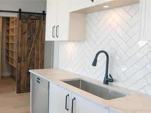 1550 Marble Pl, Langford, BC - Indoor Photo Showing Kitchen