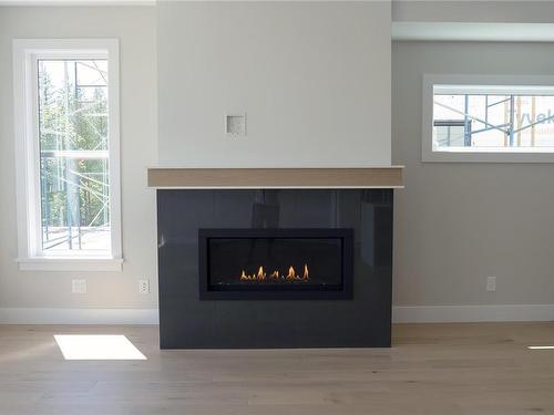 1550 Marble Pl, Langford, BC - Indoor Photo Showing Living Room With Fireplace