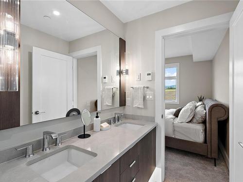 603-2520 Hackett Cres, Central Saanich, BC - Indoor Photo Showing Bathroom