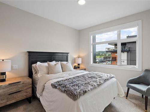 603-2520 Hackett Cres, Central Saanich, BC - Indoor Photo Showing Bedroom