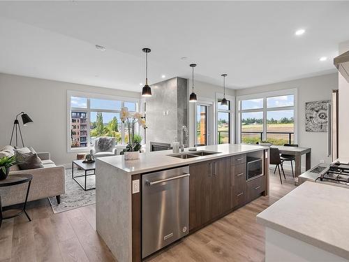 603-2520 Hackett Cres, Central Saanich, BC - Indoor Photo Showing Kitchen With Double Sink With Upgraded Kitchen