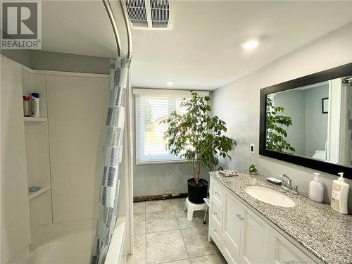 120 King Street, Miramichi, NB - Indoor Photo Showing Bathroom