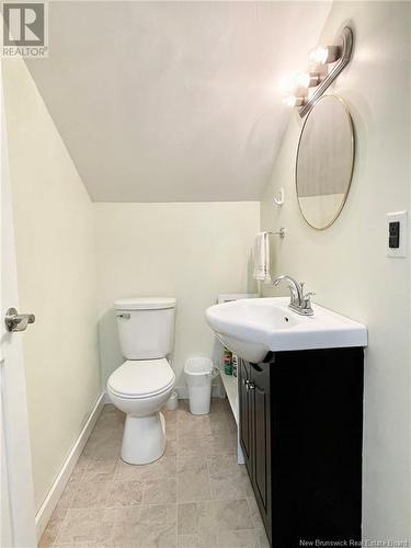 120 King Street, Miramichi, NB - Indoor Photo Showing Bathroom