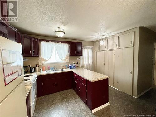 120 King Street, Miramichi, NB - Indoor Photo Showing Kitchen With Double Sink