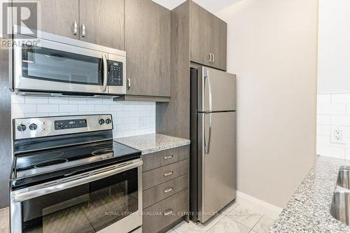 418 - 118 King Street E, Hamilton (Beasley), ON - Indoor Photo Showing Kitchen With Stainless Steel Kitchen