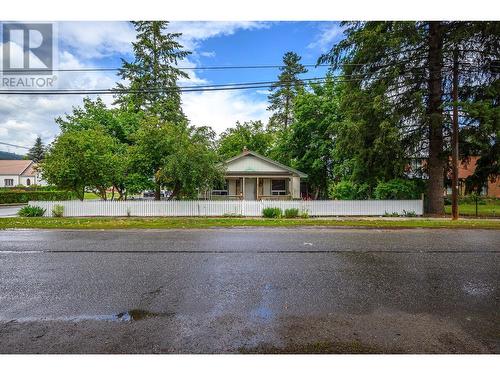 511 Regent Avenue, Enderby, BC - Outdoor