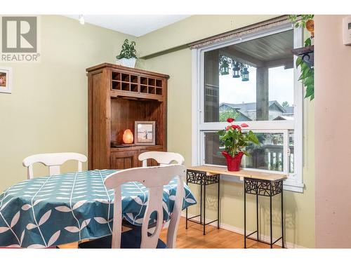 511 Regent Avenue, Enderby, BC - Indoor Photo Showing Dining Room