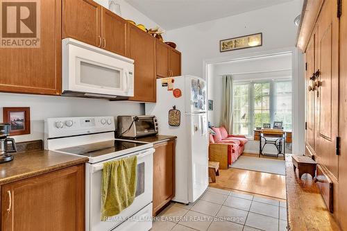 3 Wingett Way, Smith-Ennismore-Lakefield (Lakefield), ON - Indoor Photo Showing Kitchen