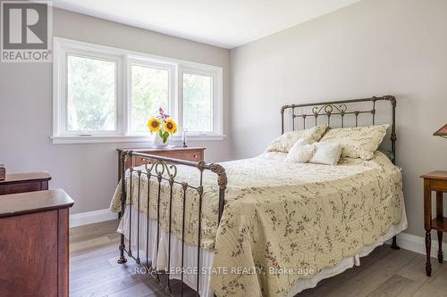 567 Kingswood Place, Burlington (Lasalle), ON - Indoor Photo Showing Bedroom