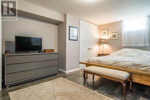 567 Kingswood Place, Burlington (Lasalle), ON - Indoor Photo Showing Bedroom