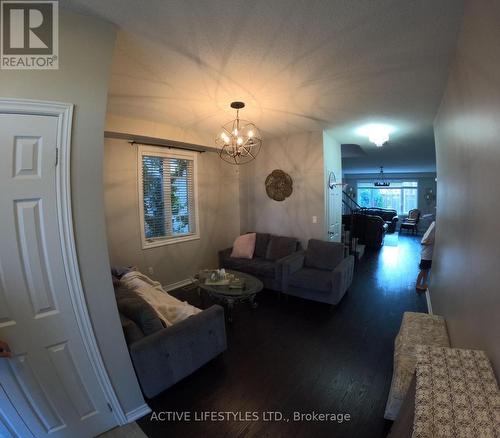 84 Courtney Street, Clarington (Bowmanville), ON - Indoor