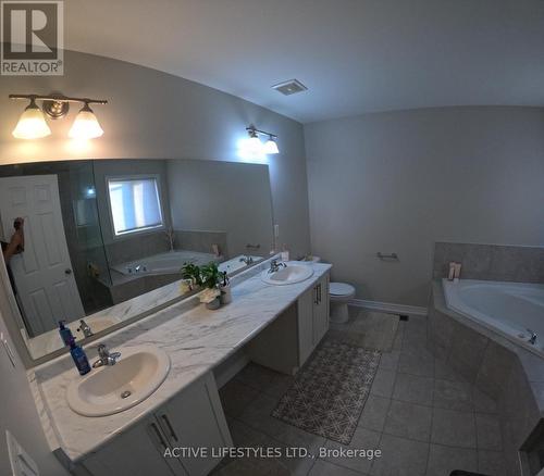 84 Courtney Street, Clarington (Bowmanville), ON - Indoor Photo Showing Bathroom