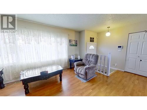 8516 87 Street, Fort St. John, BC - Indoor Photo Showing Living Room