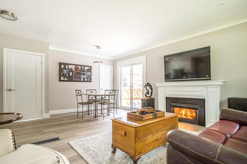 567 Kingswood Place, Burlington, ON - Indoor Photo Showing Living Room With Fireplace