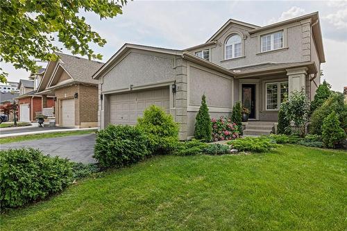 71 Stonepine Crescent, Hamilton, ON - Outdoor With Facade