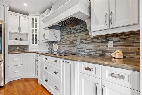 71 Stonepine Crescent, Hamilton, ON - Indoor Photo Showing Kitchen