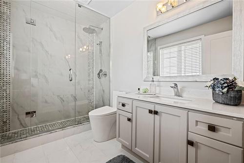 71 Stonepine Crescent, Hamilton, ON - Indoor Photo Showing Bathroom