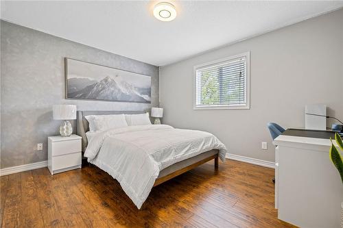 71 Stonepine Crescent, Hamilton, ON - Indoor Photo Showing Bedroom