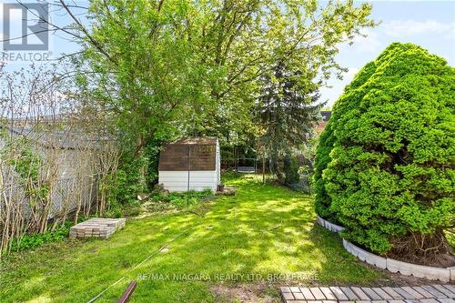 6262 Johnson Drive, Niagara Falls, ON - Outdoor