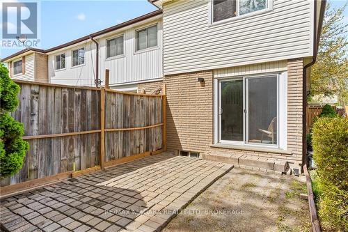 6262 Johnson Drive, Niagara Falls, ON - Outdoor With Exterior