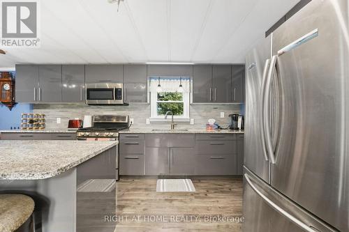 1 Coburn Drive, Otonabee-South Monaghan, ON - Indoor Photo Showing Kitchen With Stainless Steel Kitchen With Upgraded Kitchen