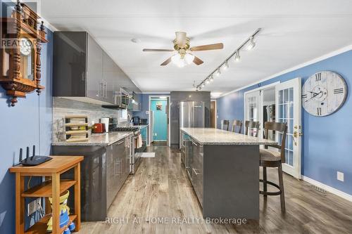 1 Coburn Drive, Otonabee-South Monaghan, ON - Indoor Photo Showing Kitchen