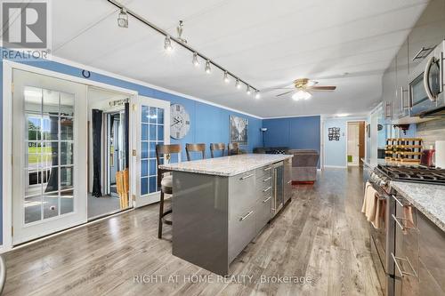 1 Coburn Drive, Otonabee-South Monaghan, ON - Indoor Photo Showing Kitchen