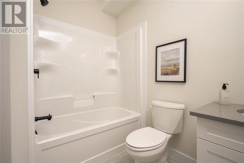 310 Anise Lane, Sarnia, ON - Indoor Photo Showing Bathroom