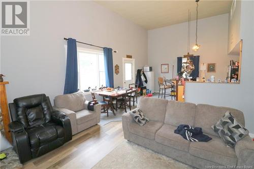 518 Route 776, Grand Manan, NB - Indoor Photo Showing Living Room