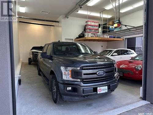 3035 Quinn Drive, Regina, SK - Indoor Photo Showing Garage