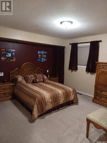 234 Sumner Crescent, Saskatoon, SK - Indoor Photo Showing Bedroom