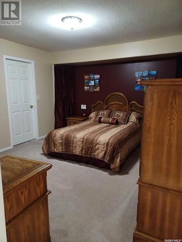 234 Sumner Crescent, Saskatoon, SK - Indoor Photo Showing Bedroom