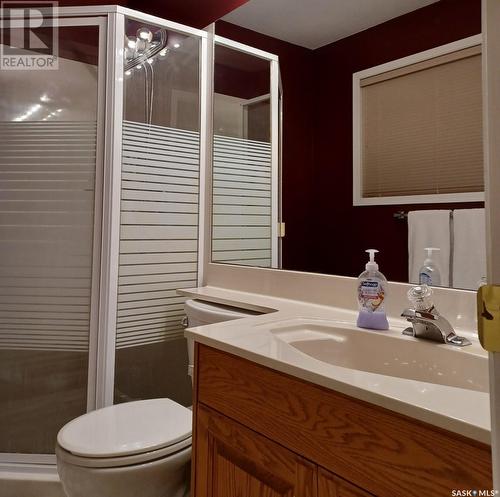 234 Sumner Crescent, Saskatoon, SK - Indoor Photo Showing Bathroom