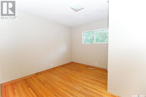 325 Durham Drive, Regina, SK - Indoor Photo Showing Other Room