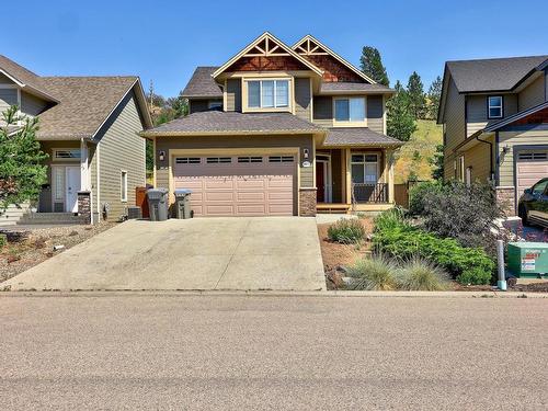 1883 Primrose Cres, Kamloops, BC - Outdoor With Facade