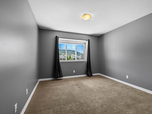 1883 Primrose Cres, Kamloops, BC - Indoor Photo Showing Other Room