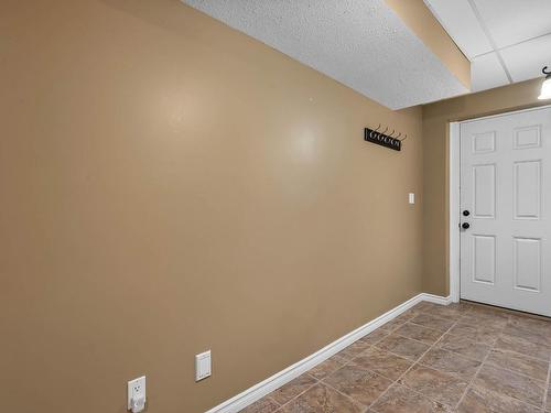 1883 Primrose Cres, Kamloops, BC - Indoor Photo Showing Other Room