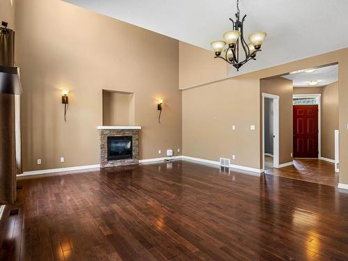 1883 Primrose Cres, Kamloops, BC - Indoor With Fireplace