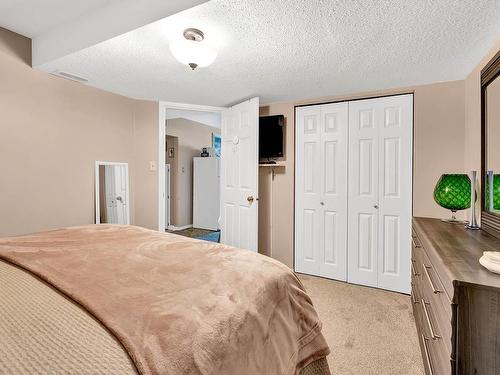 1580 Napier Place, Kamloops, BC - Indoor Photo Showing Bedroom