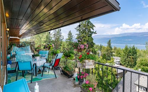 1-1261 Trans Canada Hwy Highway, Sorrento, BC - Outdoor With Exterior